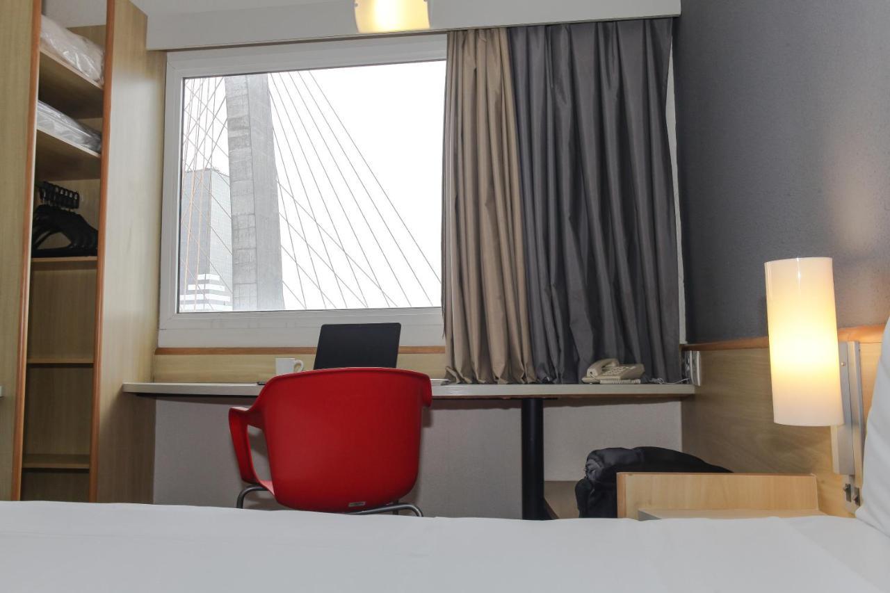 Ibis Sao Jose Dos Campos Colinas Hotel Buitenkant foto